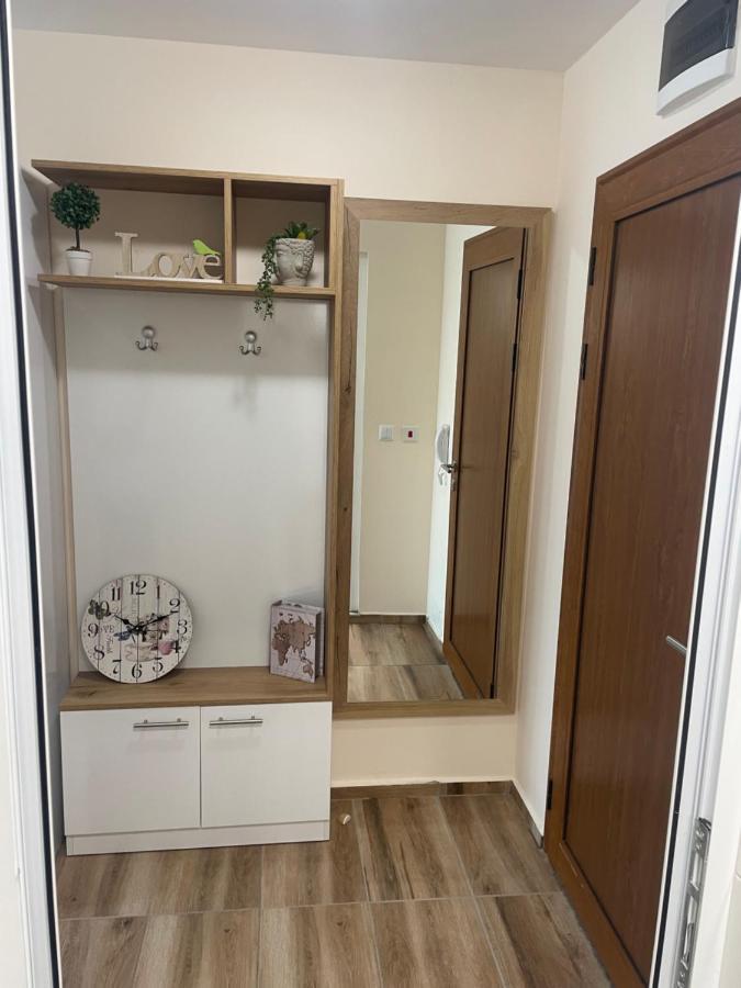 Teddy Apartment 大特尔诺沃 外观 照片