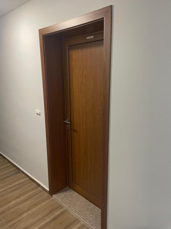 Teddy Apartment 大特尔诺沃 外观 照片