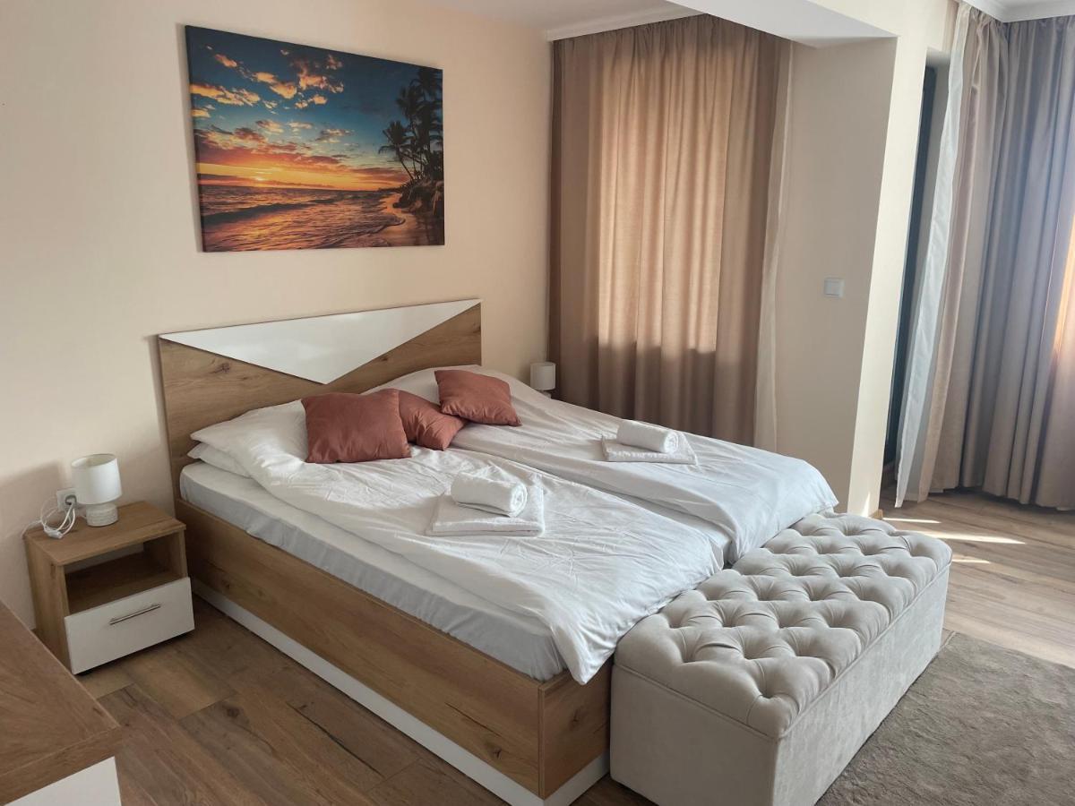 Teddy Apartment 大特尔诺沃 外观 照片
