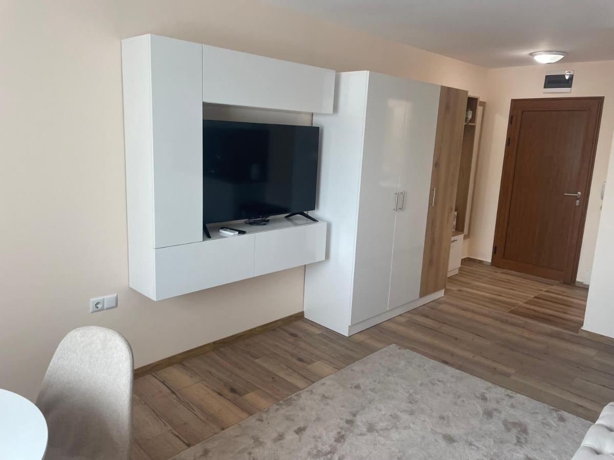 Teddy Apartment 大特尔诺沃 外观 照片